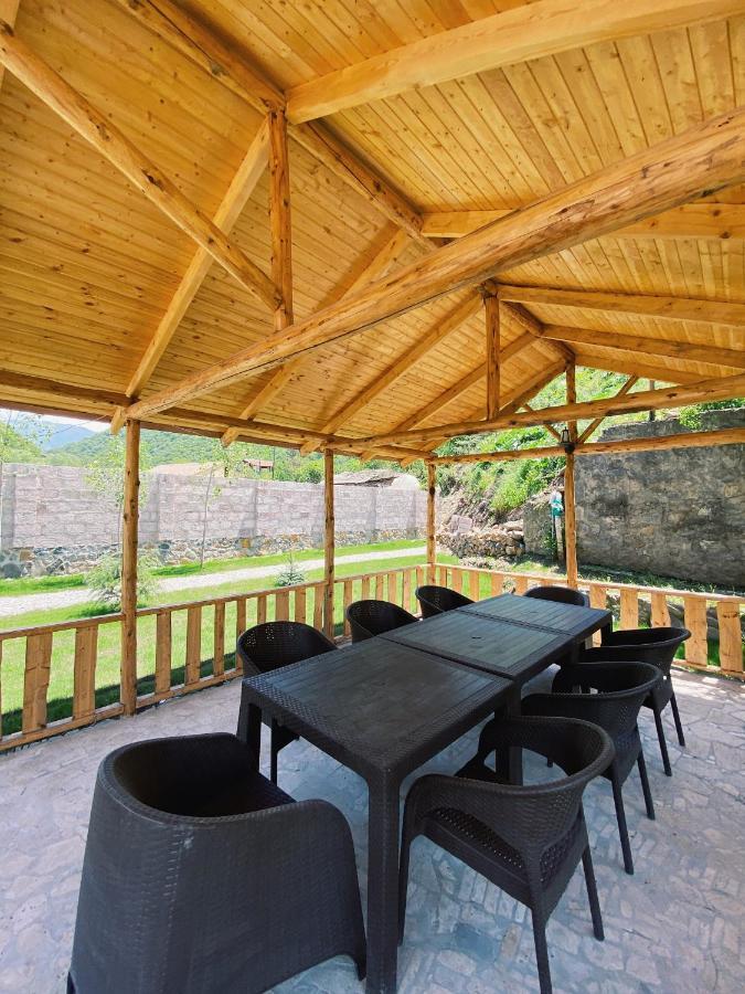 Hovek Guest House Dilijan Eksteriør bilde