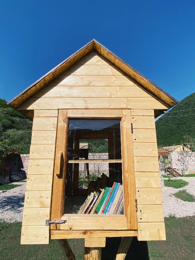 Hovek Guest House Dilijan Eksteriør bilde