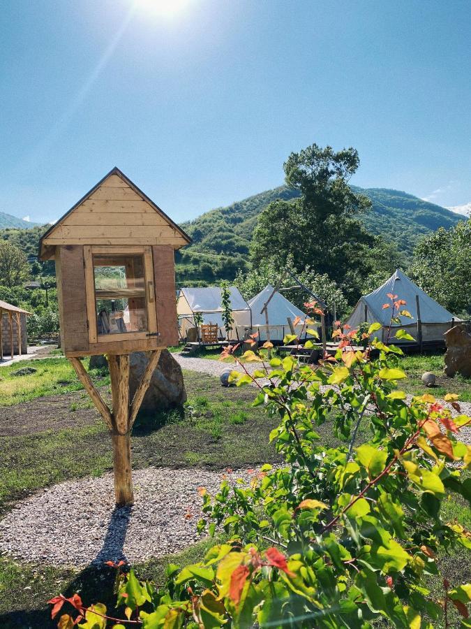 Hovek Guest House Dilijan Eksteriør bilde