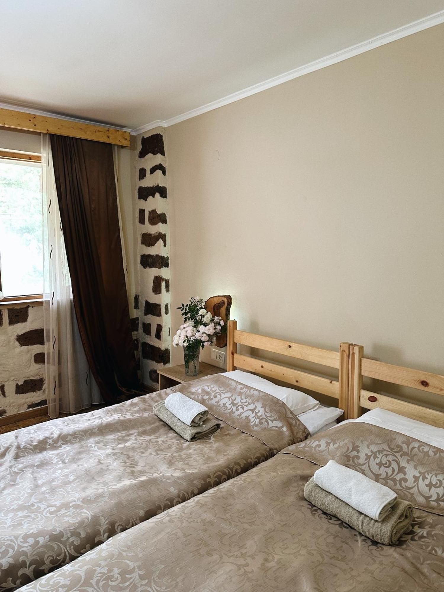 Hovek Guest House Dilijan Eksteriør bilde